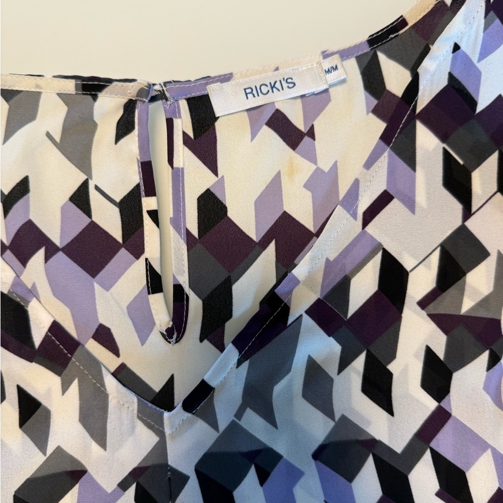 Ricki's Patterned Sleeveless Tank in Purple and Black - Picture 3 of 6
